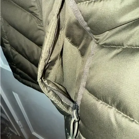 The North Face womens puffer down vest green size S - Picture 2 of 10